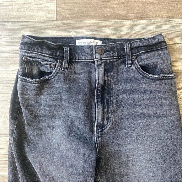 Abercrombie and Fitch the Ankle Straight Ultra High Rise Jeans Black Size 27/4S - Picture 3 of 8